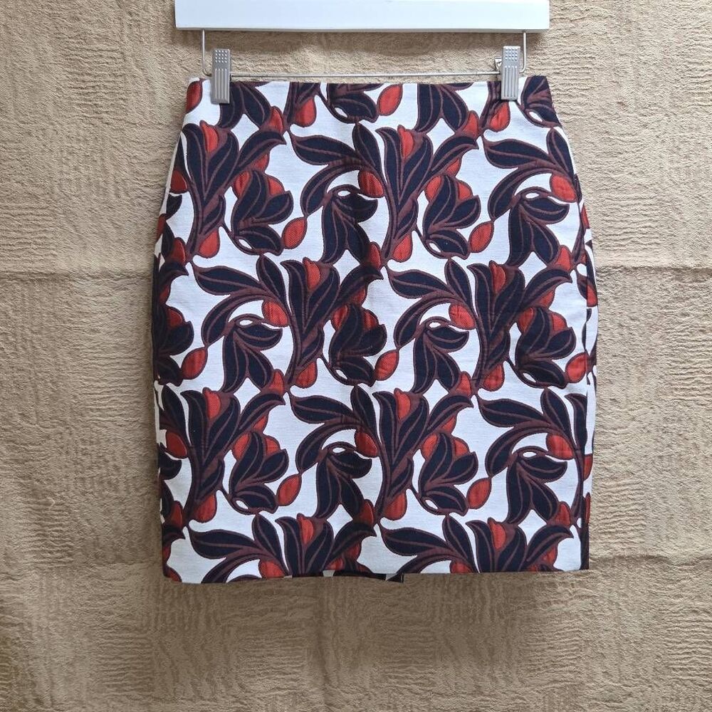 Anne Taylor Loft 2P Black and Orange Floral Skirt
